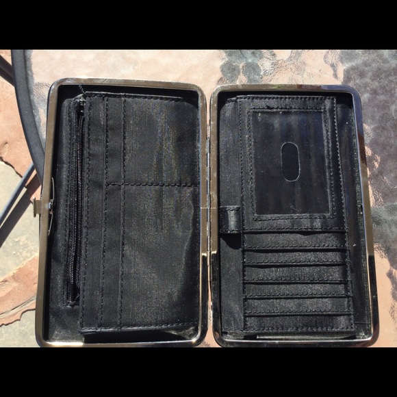 Clutch style wallet - Picture 2 of 2